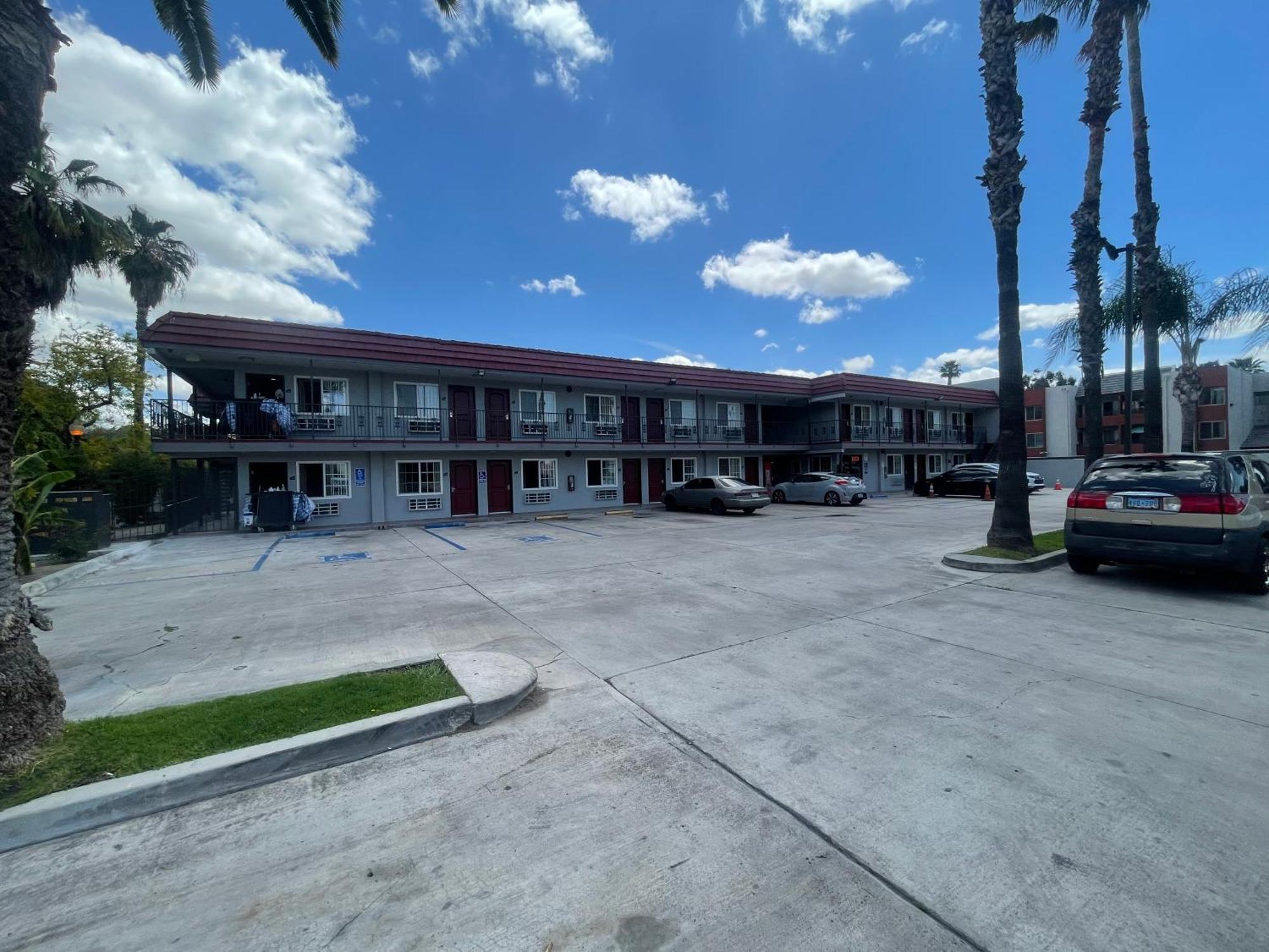 Simplestay Suites - Downtown سان برناردينو المظهر الخارجي الصورة